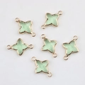 Connecteurs trèfle en cristal vert clair avec bordure en cuivre doré pour bijoux DIY - Vert