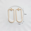 Detail of matte gold geometric rectangular frames with size markings 43mm by 17mm - U-shaped Rectangular Style (01) / Gold