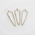 Tres colgantes triangulares de cristal con borde dorado para creación de joyas DIY - Blanco Claro