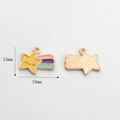 Detailweergave van gele ster regenboog hanger met afmetingen van 18 mm x 15 mm - Meteoor Stijl 03 (09)
