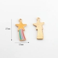 Vue détaillée du pendentif étoile filante arc-en-ciel de 27mm avec recto et verso poli - Style Météore 01 (03)