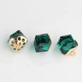 8mm smaragdgrüner Kristallwürfel mit Goldbasis für die DIY Schmuckherstellung - Dunkelgrün