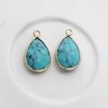 Colgante de turquesa sintética en forma de gota con borde dorado y anillo superior - Borde Dorado / Turquesa Azul
