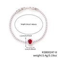 Dettaglio del bracciale argento con catena in zirconi e ciondolo zaffiro rosso a pera - Rosso (8)