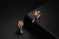 Macro di orecchini a fiori colorati con pietre preziose e pendenti in zircone marquise - Trifoglio - Arcobaleno