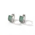 Silberne Creolen mit grünen Zirkonia-Steinen und feinen hohlen geometrischen Details - Silber mit Grünem Strass
