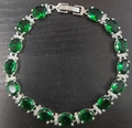 Silver-tone vintage tennis bracelet with emerald green oval gems and clear stones - Oval Halo Style (B00331) / Green