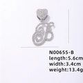 Ciondolo lettera B d'argento con chiusura a cuore e pietre di zirconi cubici - Lettera B Argentata con Strass