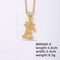 Collana con pendente lettera E dorata con corona e zirconi incastonati, 5,6 cm - Lettera E (N00660-E)