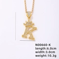 Collana con lettera K placcata in oro con corona di zirconi e misure prodotto - Lettera K (N00660-K)