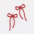 Detalle de dos colgantes de lazo rojo mate en aleación con anillas para bisutería DIY - Rojo
