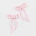Detalle de colgantes de lazos rosas para joyas con aro para diseños de bricolaje - Rosa