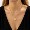 Collier double épaisseur doré avec pendentif pièce voilier et touches de perles blanches - Style Fermoir OT Pièce de Voilier en Perle Artificielle (NC25Y1296-5)