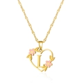 Collana in acciaio dorato con pendente a cuore, lettera L e dettagli floreali rosa - Taglia L