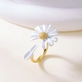 Madeliefjes ring met wit emaille en verstelbare goudkleurige metalen band - Zilveren Ring