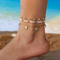 Dreiteiliges goldenes Fußkettchen-Set mit Seestern, Muscheln und Perlen für den Strand - 3er Set / Gold mit Weiß