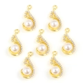 Ensemble de pendentifs plumes dorées avec perles blanches et strass brillants - Style Tourbillon Spiral (px1045-5)