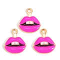 Drie creatieve roze lipbedeltjes van legering met witte tanden en emaille afwerking - Roze Lippen met Tanden Stijl (px1198-2)