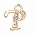 Détail du pendentif lettre P doré avec incrustation de cristaux pour bijoux DIY - Lettre P