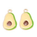 Detail van avocado emaille bedeltjes met gouden randen voor DIY sieraden maken - Hele Avocado Stijl (px1271-9)