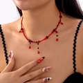 Gargantilla gótica de Halloween con cuentas rojas facetadas y gotas de sangre - Rojo