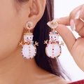 Schattige kerst sneeuwpop oorbellen met kleurrijke strassteentjes en gouden afwerking - Gekleurde Strass Sneeuwpop Stijl (ER25Y0316)