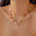 Goldene Weihnachtskette für Damen mit bunten Weihnachtsmann und Schneemann Anhängern - Vollständige Anhänger Festliche Feier Stil (NC25Y0733-1)