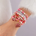 Meerlaagse roze en rode Valentijn kralenarmband set met XOXO bedeltjes en letters - Beige Polka Dot