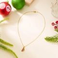 Collier doré avec un pendentif tranche de pastèque en émail sur un fond festif - Tranche de Pastèque Colorée (NC25Y1134)