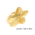 Gold-plated flower ring with a 2cm diameter floral design and realistic texture - Radial Grain Five-Petal Flower Style (RI25Y0160-1)