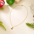 Collier de Noël doré avec un pendentif renne délicat en émail rouge pour femmes - Style Renne Rouge (NC25Y1140)