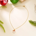 Collier de Noël doré en acier inoxydable avec pendentif Père Noël lune variante - Père Noël Sur La Lune (NC25Y1142)