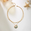 Collar dorado de doble capa con colgante de esmalte colorido y perla blanca fina - Colgante de geometría orgánica