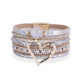 Detail van de boho meerlagige armband met hartbedeltje en paars kristal op leer - Gouden hol hart (Lichtpaarse druzy) / Zilver/Lichtpaars (SZ00116-3)