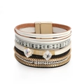 Boheems meerlaags leren wikkelarmband met kristallen hangers en gouden magneetsluiting - Wit Grijs Luipaard (SZ00158-2)