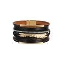 Détail d'un bracelet multicouche en cuir bohème avec cristaux et fermoir magnétique doré - Style Noir (SZ00196-2)