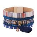 Bracelet bohème multicouche en cuir bleu avec paillettes, pompons et fermoir magnétique - Style de Charme à Pompon Multicouche (SZ00197-2)
