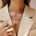Elegante collana dorata con ciondolo a battito cardiaco e pietre di zircone - Stile Ondata di Battito Cardiaco (KN0247)