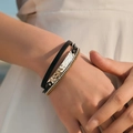 Bracelet multicouche en cuir avec plaque argentée martelée et chaîne à billes dorée - Style Cuir Argent Martelé (SZ00025-2)