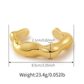 Onregelmatige gouden acryl lava armband met een buitendiameter van 8,5cm en opening - Goud Organische Vorm Stijl (AB0022-1)