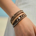 Bracelet multi-rangs en cuir avec perle d'eau douce blanche et cristaux brillants - Style Bohème Marron Foncé (SZ00347-5)