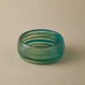 Bracelet jonc large en acrylique avec textures marbrées bleu turquoise et motifs de soie - Dégradé Bleu Vert (AB0042-7)