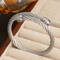 Brazalete de hombre punk hip hop de cable de acero plateado con extremos de bola - Color acero