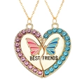 Detail van de magnetische Best Friends hartketting met gekleurde strass en vlindervleugels - Roze Blauw Strass Vlinder Stijl