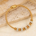 Elegante pulsera de cadena de serpiente dorada con cuentas redondas y detalles de circón - Estilo Cuentas de la Suerte (Oro)