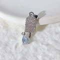 Macro shot of silver ice cream pendant with pave cubic zirconia and blue gemstone - 创意雪糕(4)
