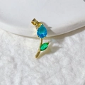 Pendentif tulpe doré avec une pierre bleue en goutte et un détail de feuille verte - Base Dorée Zircon Bleu Ciel Tulipe