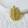 Goldener religiöser Oval-Anhänger mit Marienfigur und funkelndem Zirkon-Rahmen - Goldener ovaler Jungfrau Maria Anhänger (ohne Kette) / Gold
