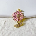 Ciondolo margherita in smalto rosa placcato oro con dettagli in zirconi scintillanti - Stile Margherita Rosa Placcato Oro