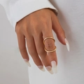 Elegante minimalistische dubbellaagse gouden open ring voor dames in moderne stijl - Dubbele Ring (0823) / Goud